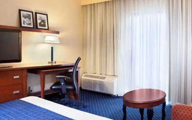 photo 4 of Days Inn Fort Worth