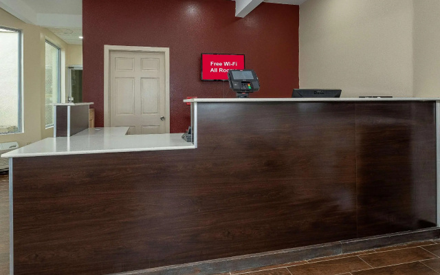 photo 2 of Red Roof Inn Freehold
