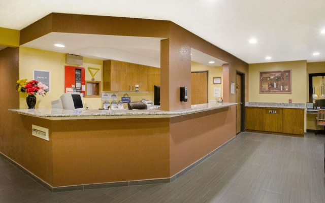photo 2 of Days Inn Fremont