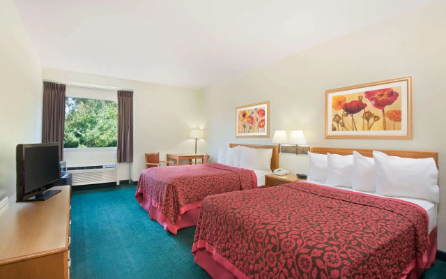 photo 3 of Studio 6 Suites Fremont, OH