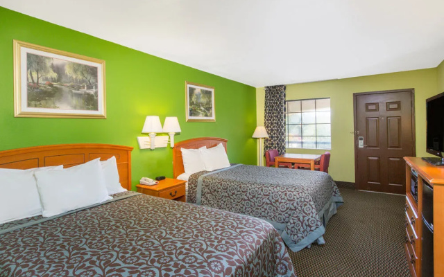 photo 2 of Days Inn Fulton