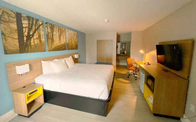photo 4 of Days Inn by Wyndham Raleigh Glenwood-Crabtree