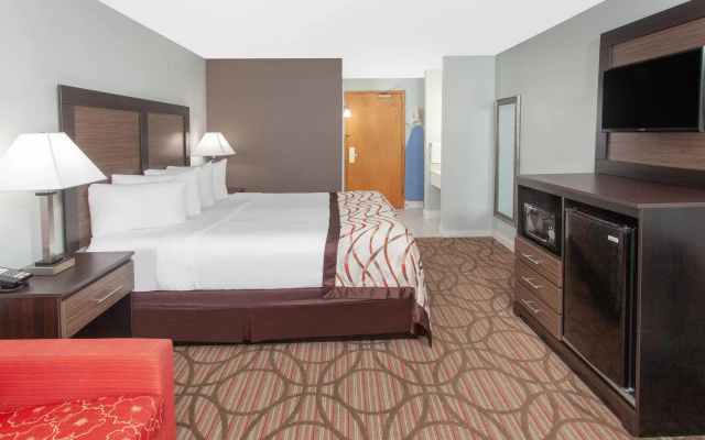 photo 4 of Baymont by Wyndham Grand Haven