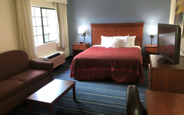 photo 3 of Days Inn by Wyndham Grand Junction
