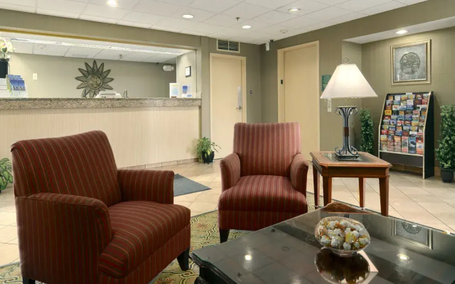 photo 2 of Days Inn Greenville