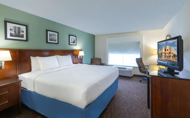 photo 2 of Days Inn by Wyndham Greenville
