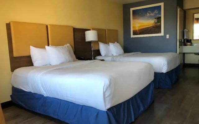 photo 5 of Days Inn Hayward Airport