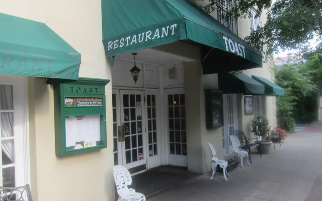 photo 2 of Days Inn by Wyndham Charleston Historic District