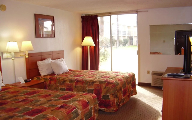 photo 4 of Vacation Inn Phoenix