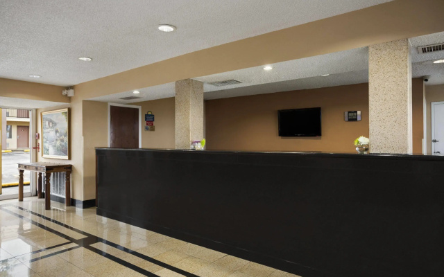 photo 2 of Days Inn by Wyndham Dallas Irving