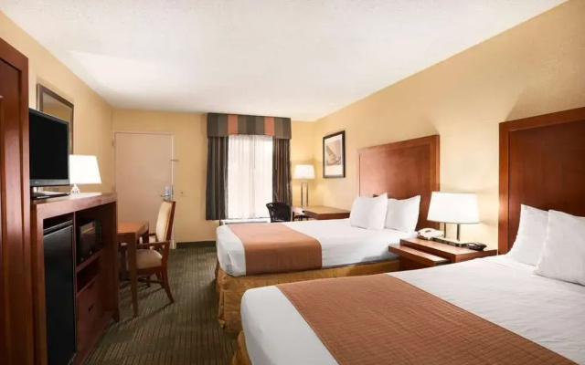 photo 4 of Days Inn Jacksonville Airport