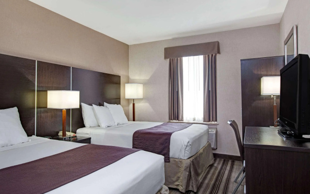 photo 3 of Days Inn by Wyndham Jamaica / JFK Airport