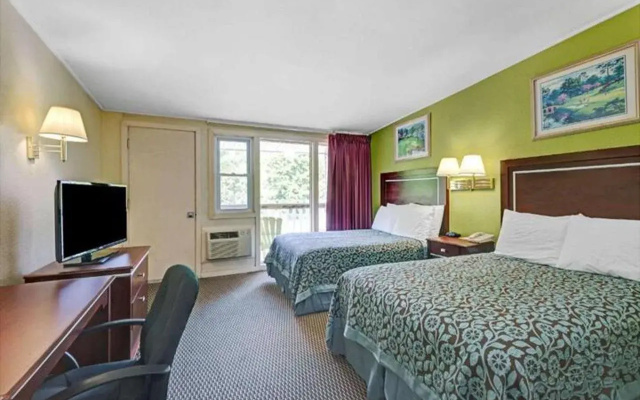 photo 5 of Days Inn by Wyndham Kittery