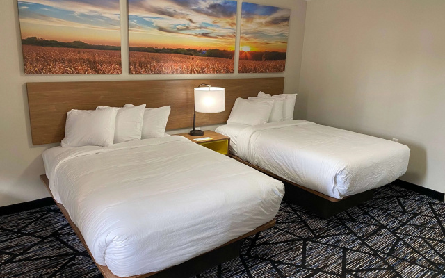 photo 3 of Days Inn by Wyndham Lake Charles