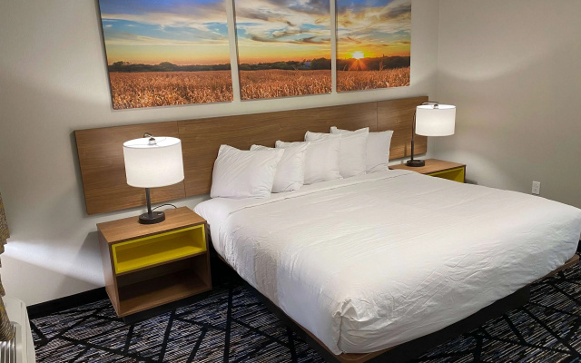 photo 4 of Days Inn by Wyndham Lake Charles