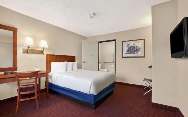 photo 3 of Days Inn by Wyndham Las Vegas Wild Wild West Gambling Hall