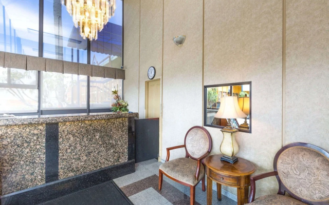 photo 2 of Days Inn Los Angeles LAX Airport/Venice Beach/Marina Del Ray