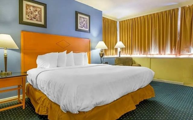 photo 3 of Days Inn Lebanon Valley