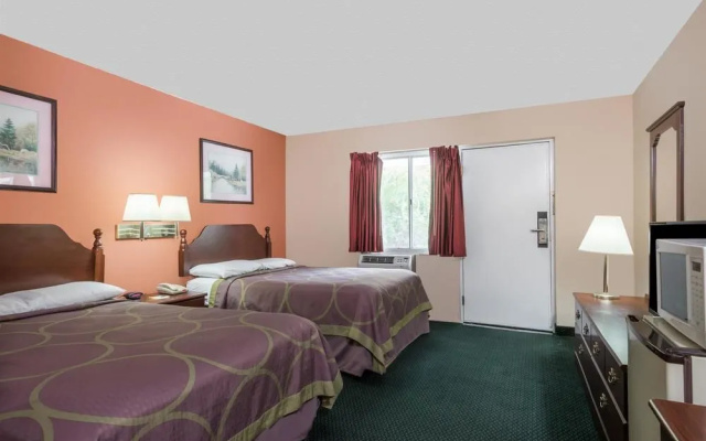 photo 4 of Days Inn - Lenox MA