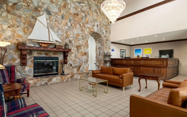photo 2 of Days Inn by Wyndham Lexington