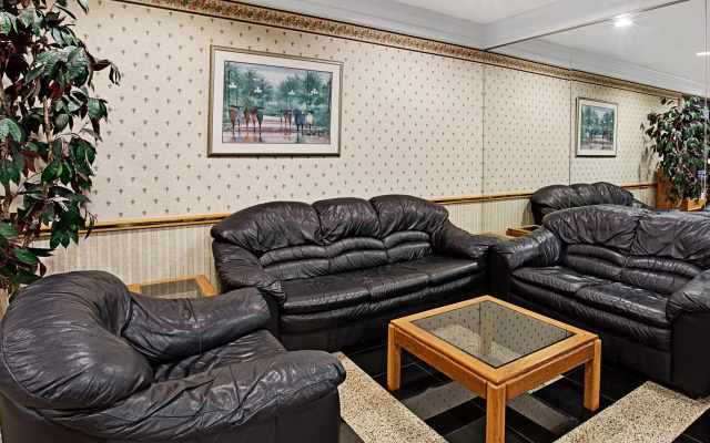 photo 2 of Motel 6 Libertyville, IL