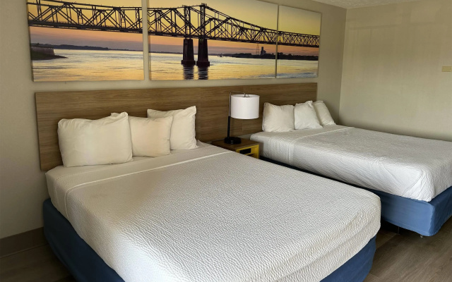 photo 4 of Days Inn by Wyndham Louisville Airport Fair and Expo Center
