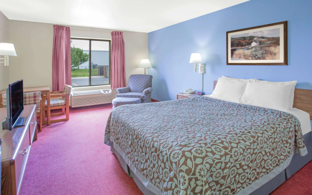 photo 3 of Days Inn by Wyndham Madison NE/Windsor