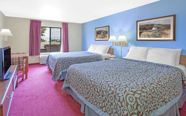 photo 4 of Days Inn by Wyndham Madison NE/Windsor
