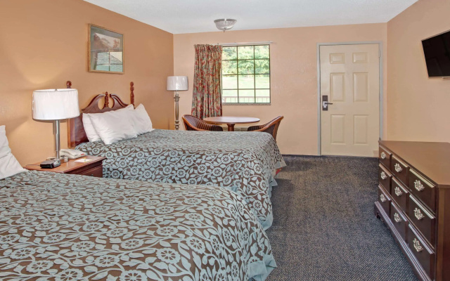 photo 4 of Days Inn by Wyndham Marietta White Water