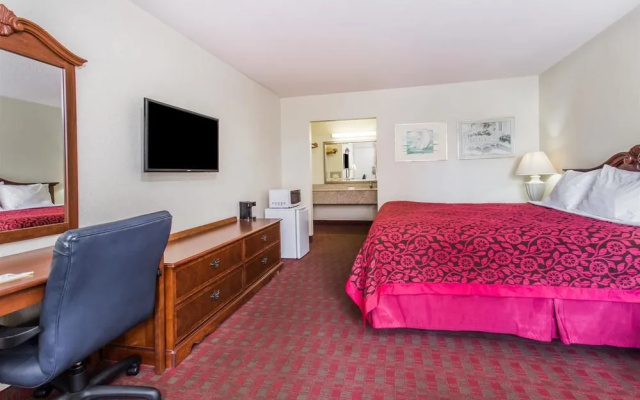 photo 2 of Days Inn by Wyndham Melbourne