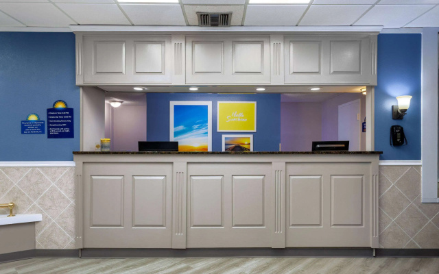 photo 2 of Days Inn by Wyndham Melbourne