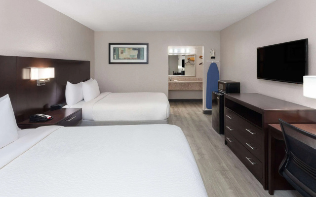 photo 5 of Days Inn by Wyndham Melbourne
