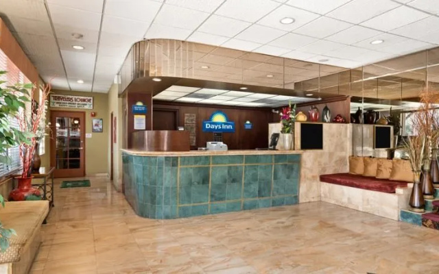 photo 2 of Days Inn Miami Airport North