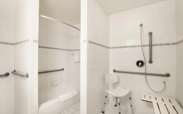 photo 4 of Days Inn Miami Airport North
