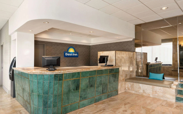 photo 2 of Days Inn by Wyndham Miami Airport North