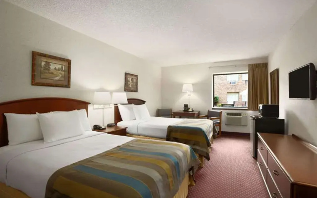 photo 3 of Days Inn by Wyndham Middletown