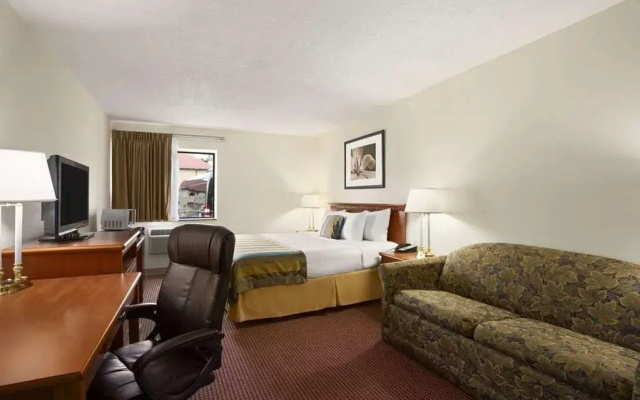 photo 5 of Days Inn by Wyndham Middletown