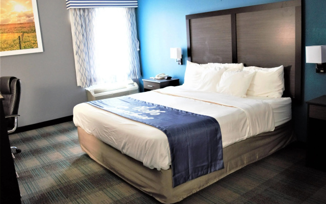 photo 4 of Days Inn by Wyndham Montgomery