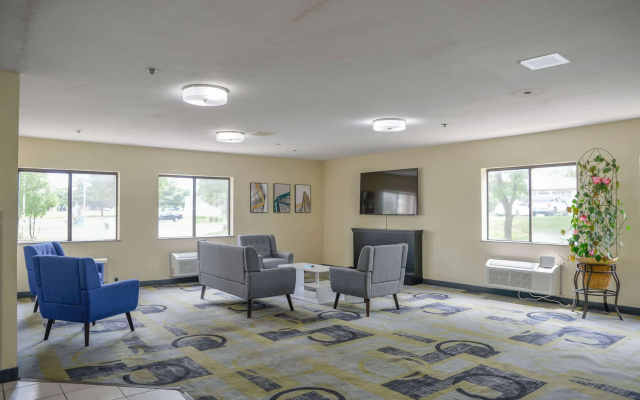 photo 2 of Days Inn by Wyndham Mount Vernon