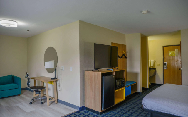 photo 4 of Days Inn by Wyndham Mount Vernon