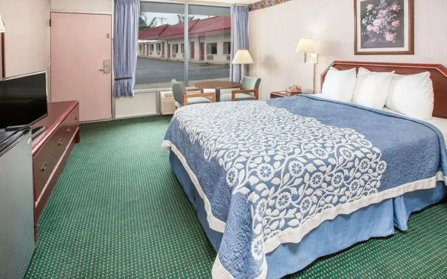 photo 3 of Days Inn Mountain View