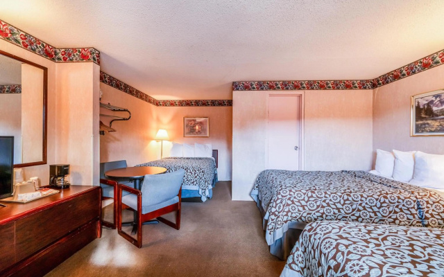 photo 4 of Days Inn by Wyndham Mountain View