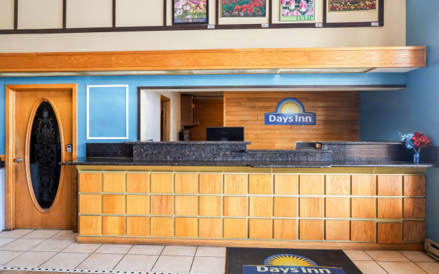 photo 2 of Days Inn by Wyndham Mt. Vernon