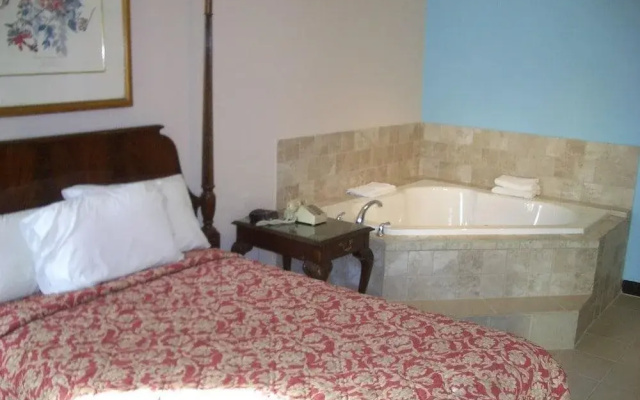 photo 4 of Regency Inn of Naperville
