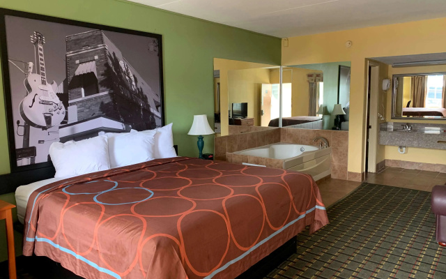 photo 3 of Super 8 by Wyndham Nashville Near Downtown / I-40