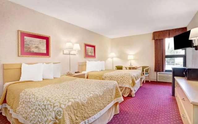 photo 3 of Days Inn Nashville At Opryland/Music Valley Dr