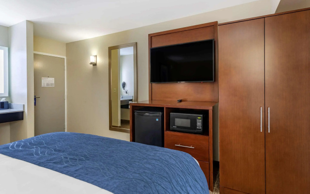 photo 5 of Comfort Inn Nashville - Opryland Area
