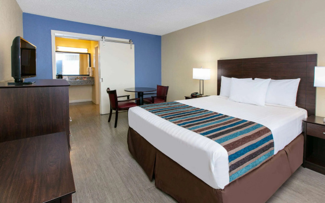 photo 5 of Days Inn by Wyndham Natchez