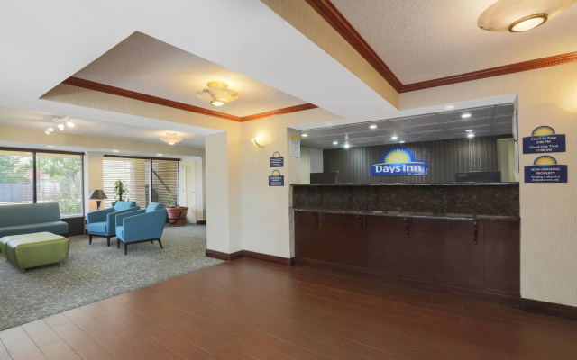 photo 2 of Days Inn by Wyndham Newark Wilmington