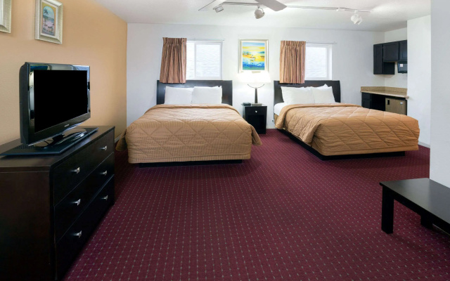 photo 4 of Days Inn by Wyndham Newport OR